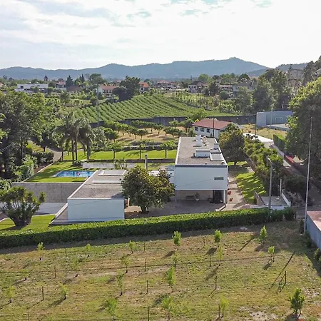 Quinta Do Pomar Pomar Farm * Briteiros