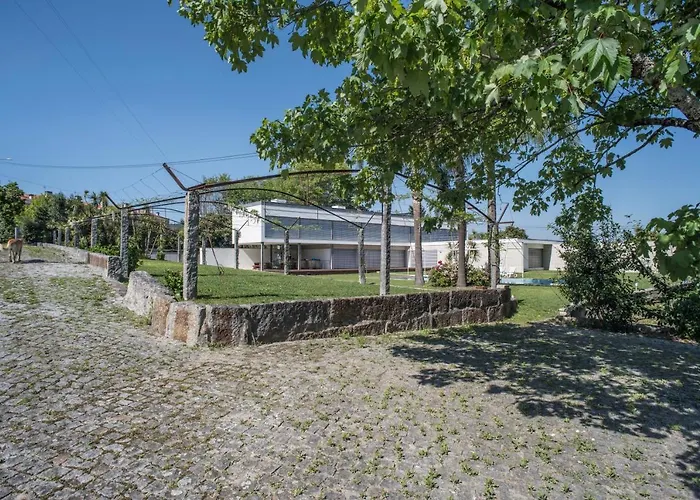 Quinta Do Pomar Pomar Farm * Briteiros