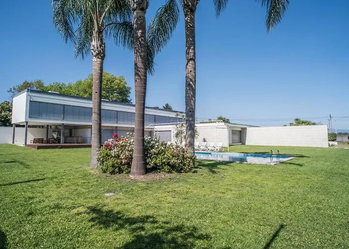 Quinta Do Pomar Pomar Farm Holiday home Briteiros