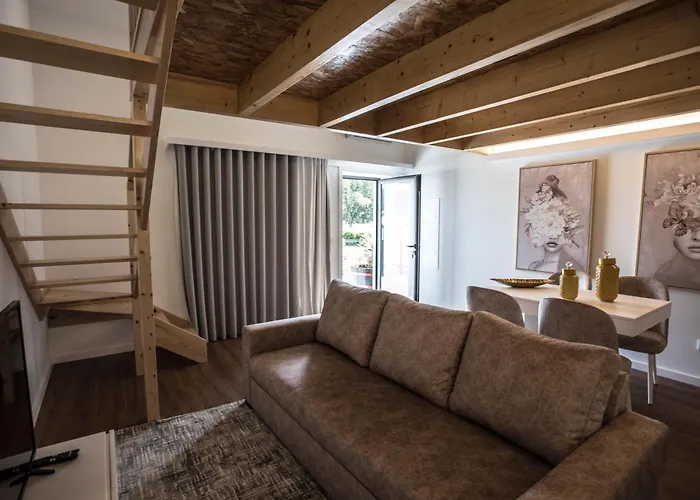 Quinta Do Pomar Pomar Farm * Briteiros