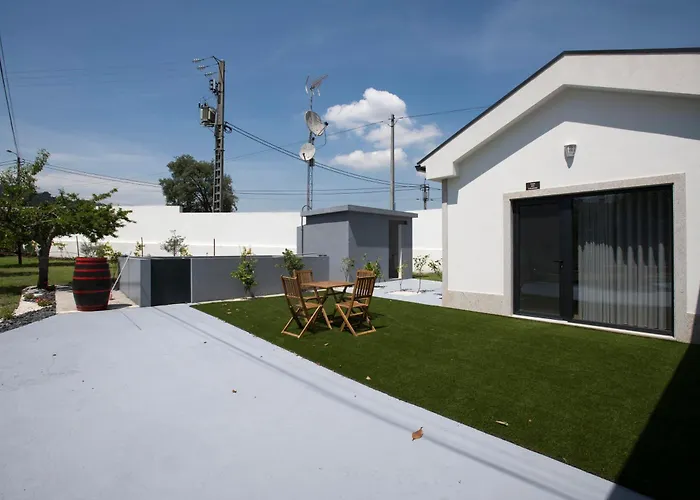 Quinta Do Pomar Pomar Farm *